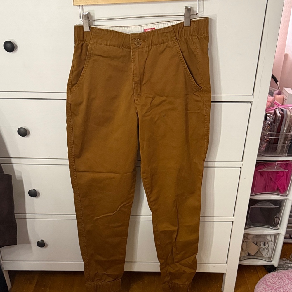 Levi's Men's Tan Chino Pants